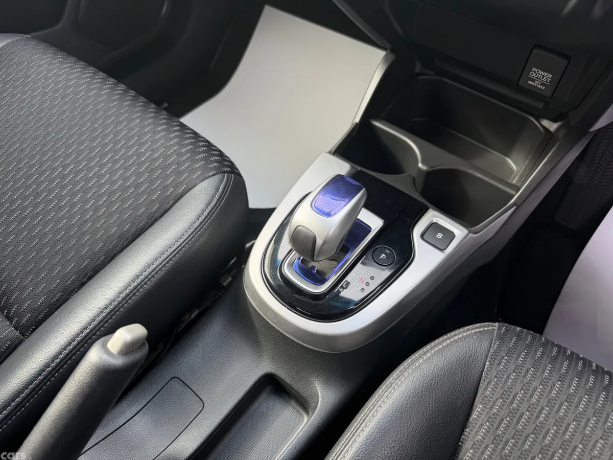 Honda Fit Hatchback, Petrol Hybrid, 2016, Silver