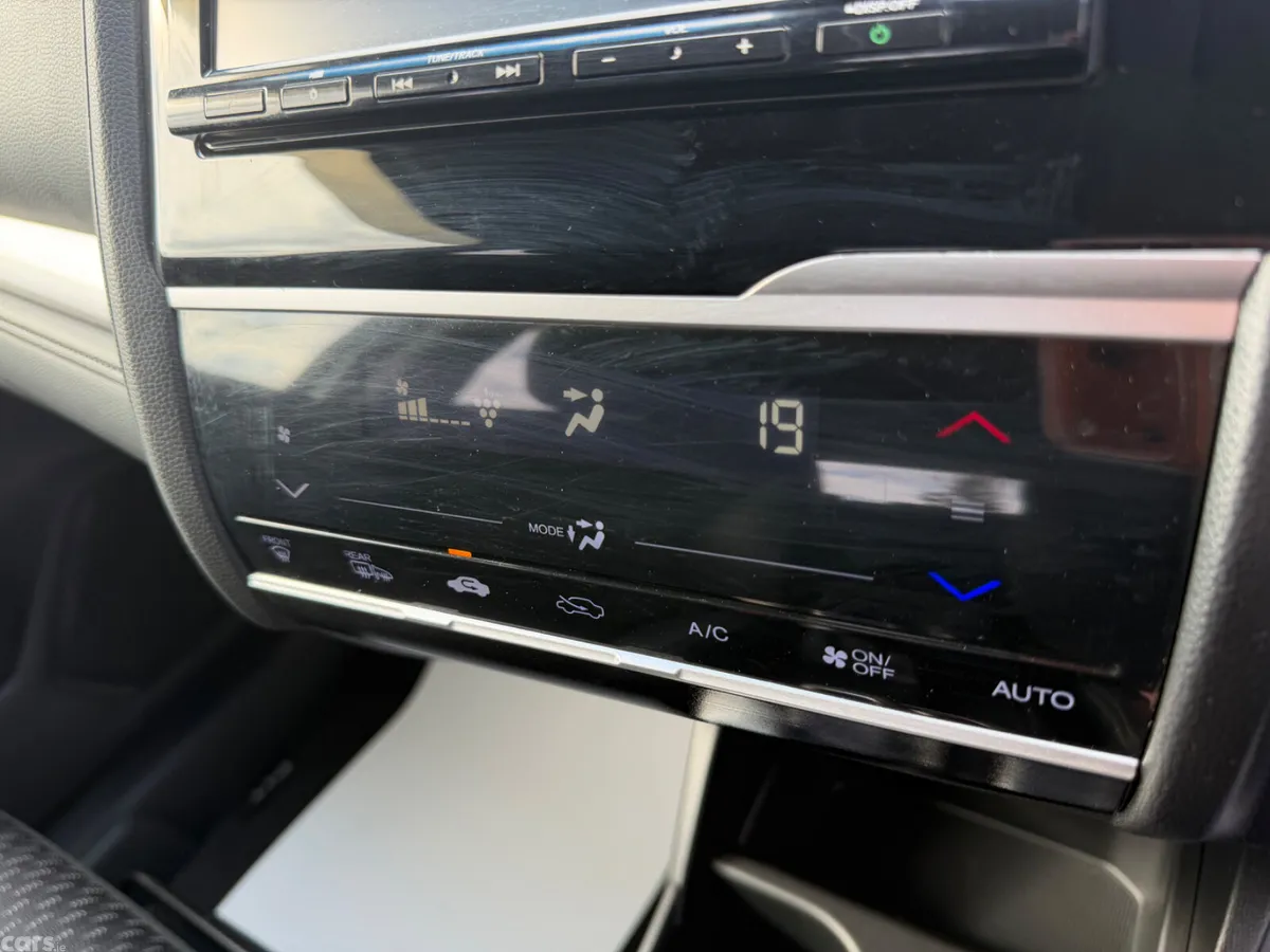Honda Fit Hatchback, Petrol Hybrid, 2016, Silver