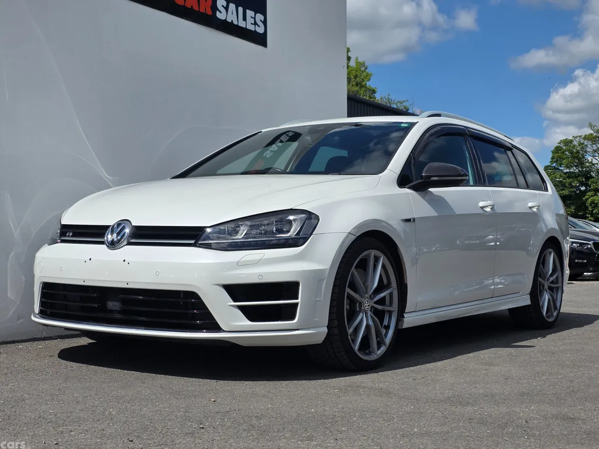 Volkswagen Golf Estate, Petrol, 2016, White