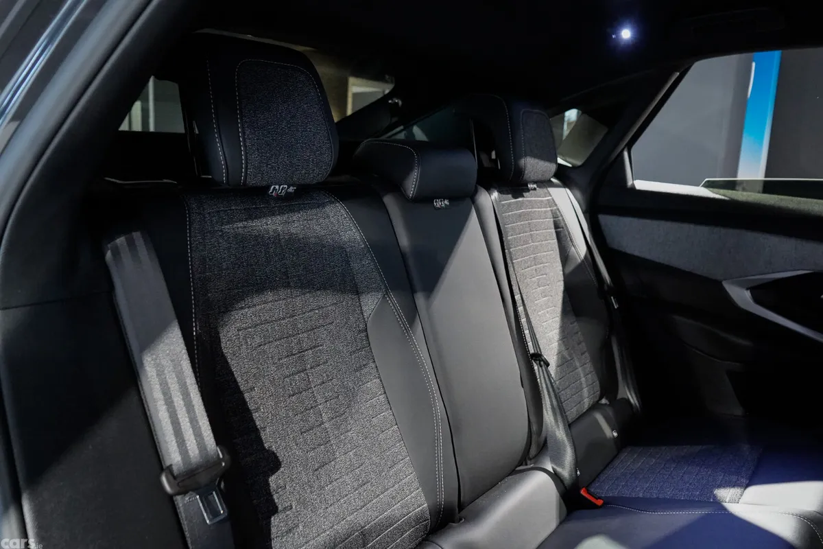 Peugeot 3008 MPV, Petrol Hybrid, 2025, Blue