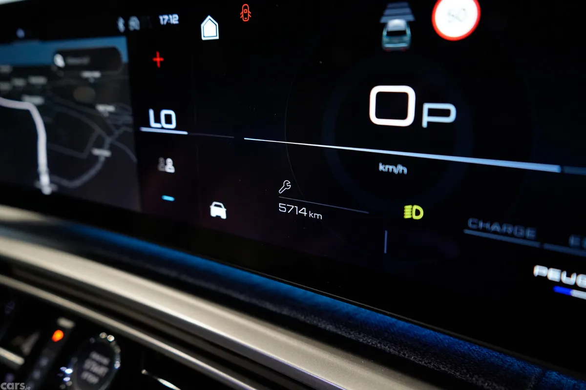 Peugeot 3008 MPV, Petrol Hybrid, 2025, Blue