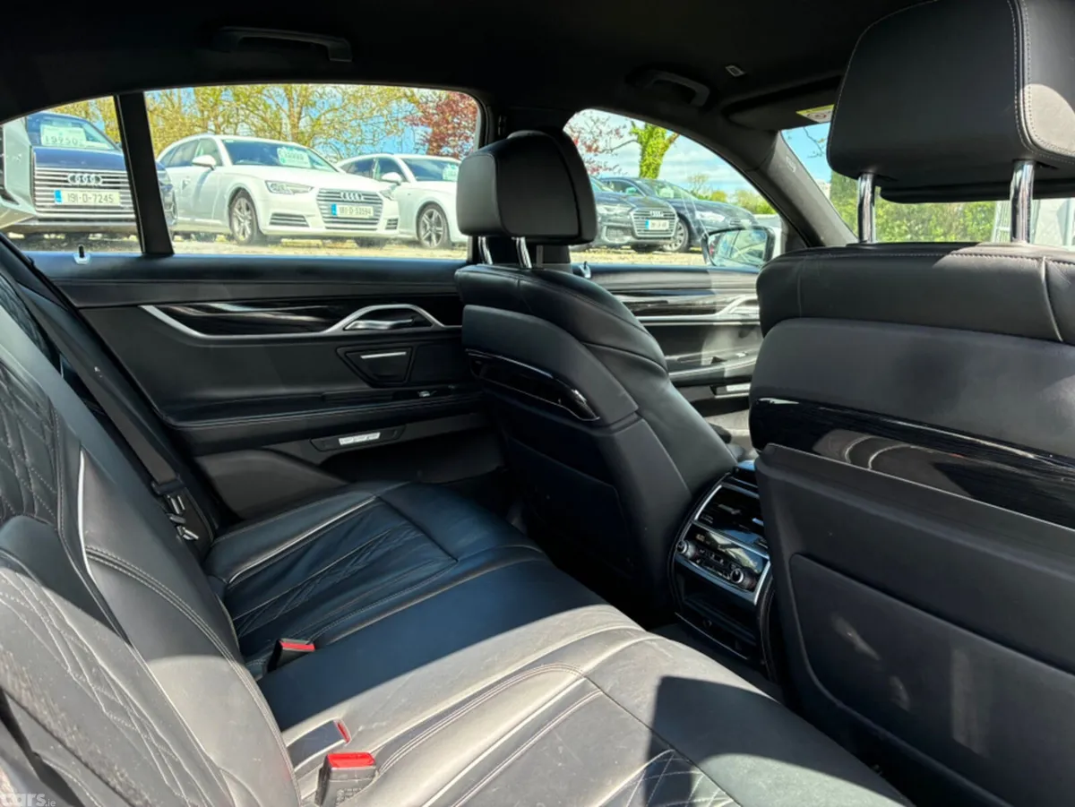 BMW 7-Series Saloon, Diesel, 2016, Silver
