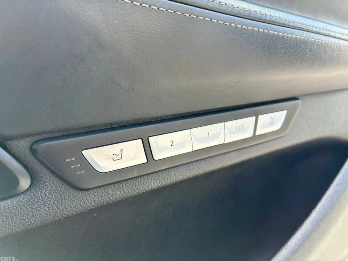 BMW 7-Series Saloon, Diesel, 2016, Silver