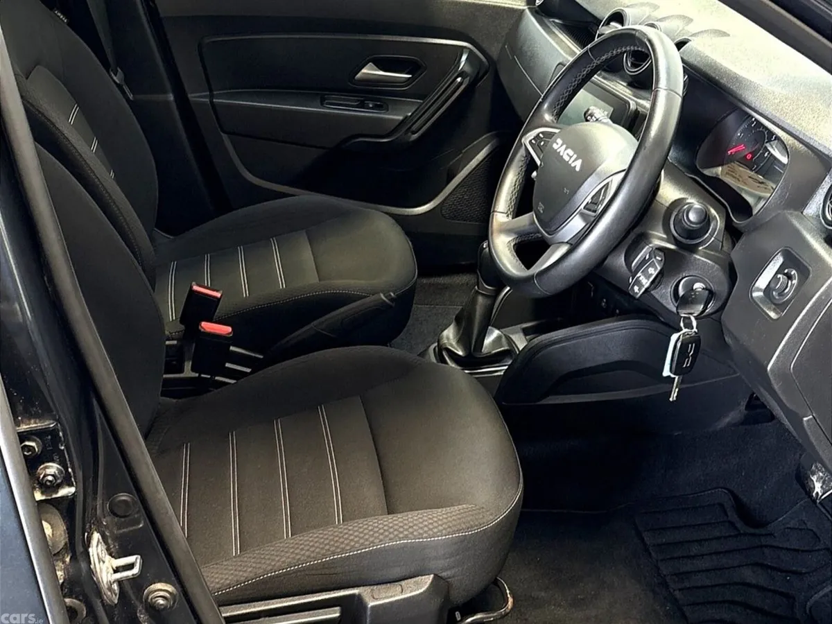 Dacia Duster SUV, Petrol, 2024, Grey