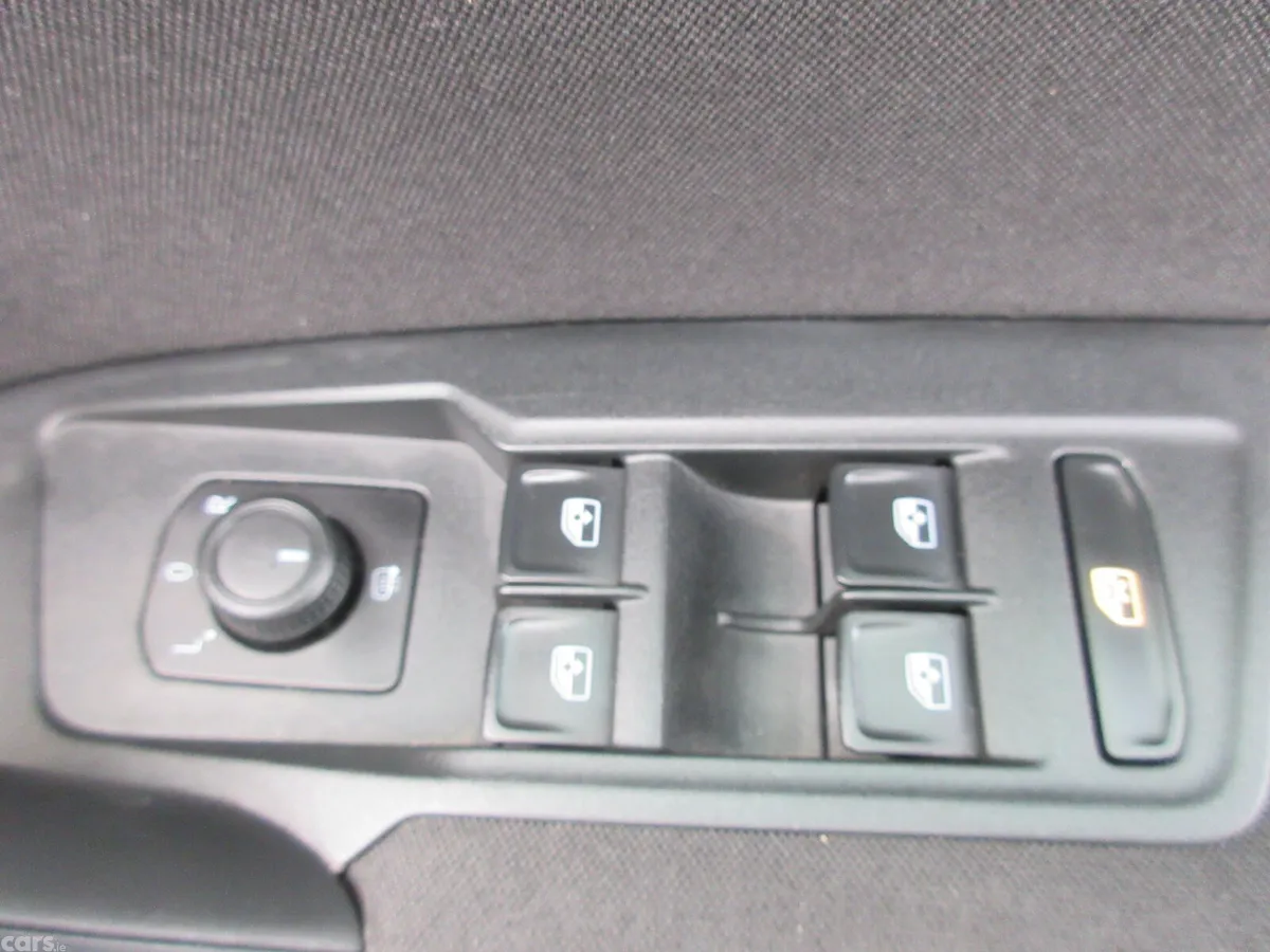 Volkswagen Tiguan SUV, Petrol Hybrid, 2022, Grey