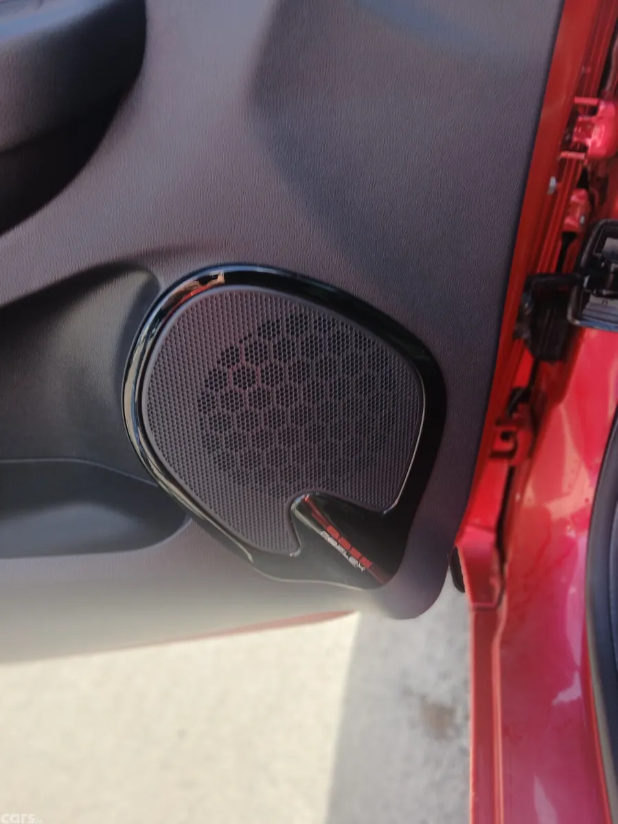 Renault Clio Hatchback, Petrol, 2019, Red
