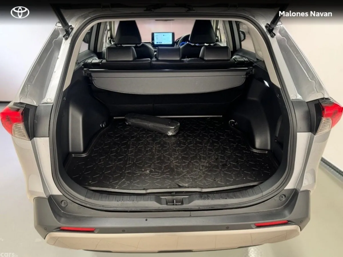 Toyota RAV4 SUV, Petrol Hybrid, 2023, Silver