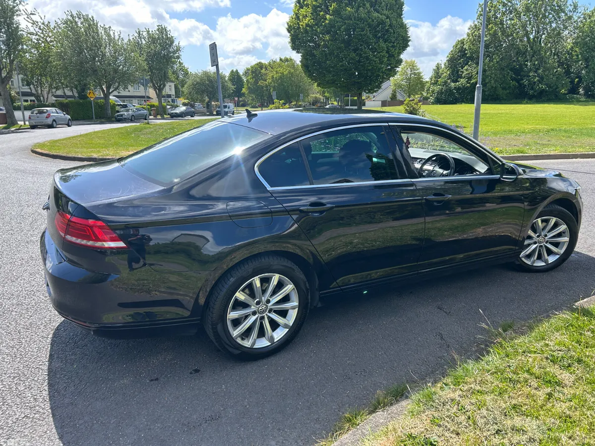 Volkswagen Passat Saloon, Diesel, 2019, Black