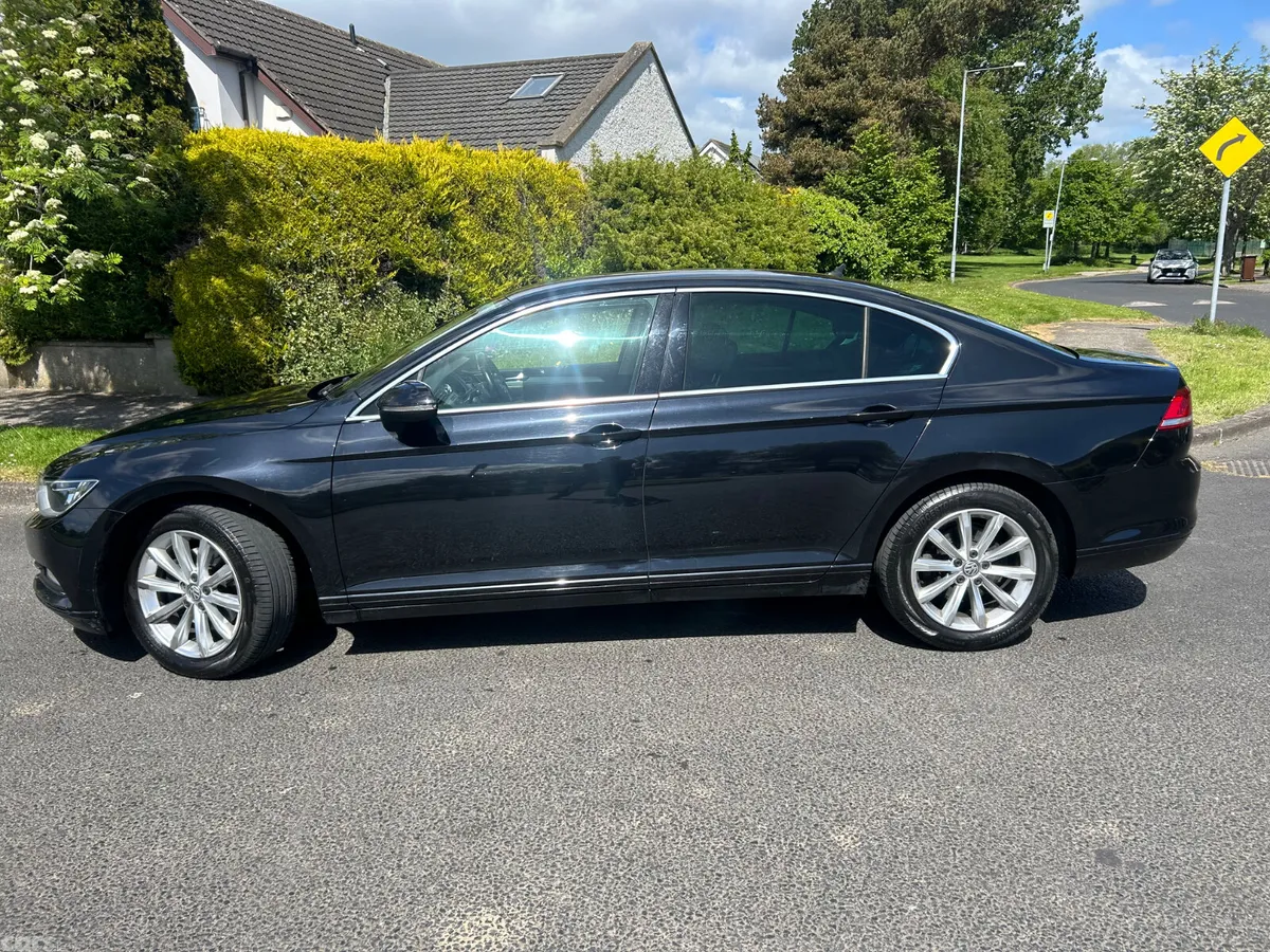 Volkswagen Passat Saloon, Diesel, 2019, Black
