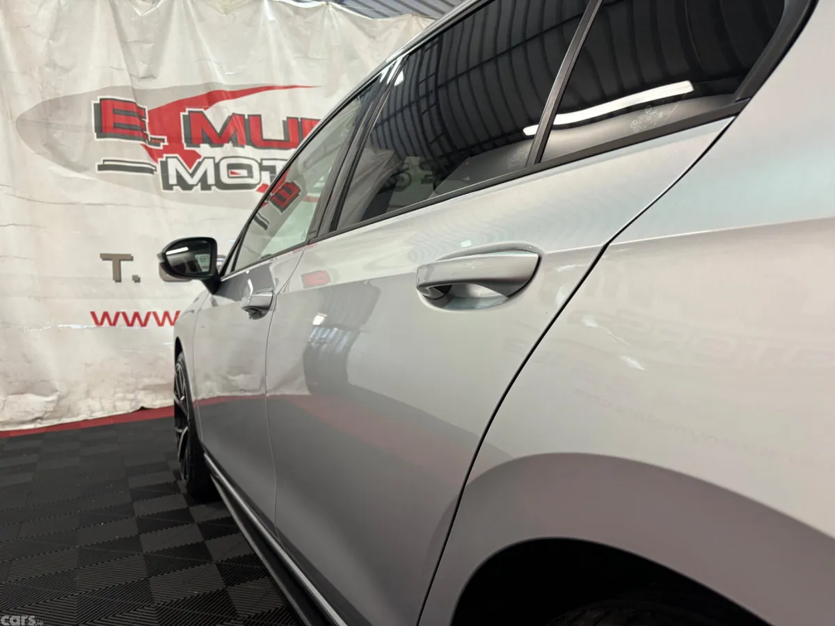 Volkswagen Golf Hatchback, Diesel, 2022, Silver