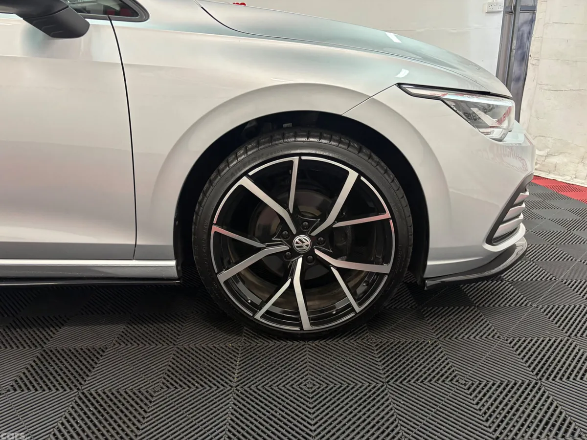 Volkswagen Golf Hatchback, Diesel, 2022, Silver