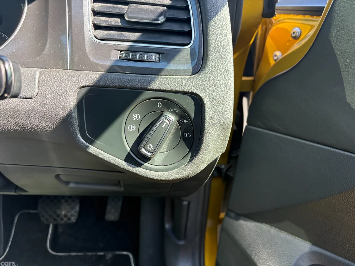 Volkswagen Golf Hatchback, Petrol, 2017, Gold