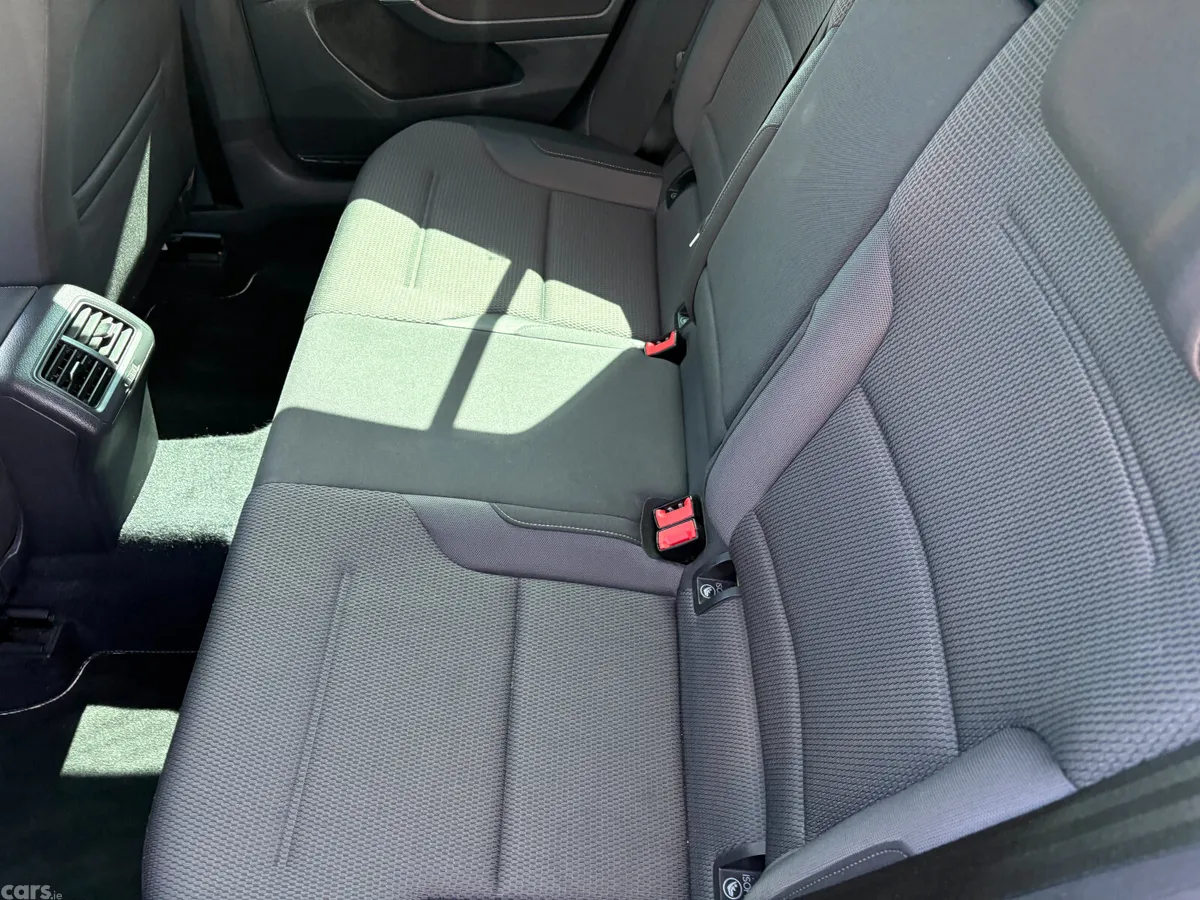 Volkswagen Golf Hatchback, Petrol, 2017, Gold
