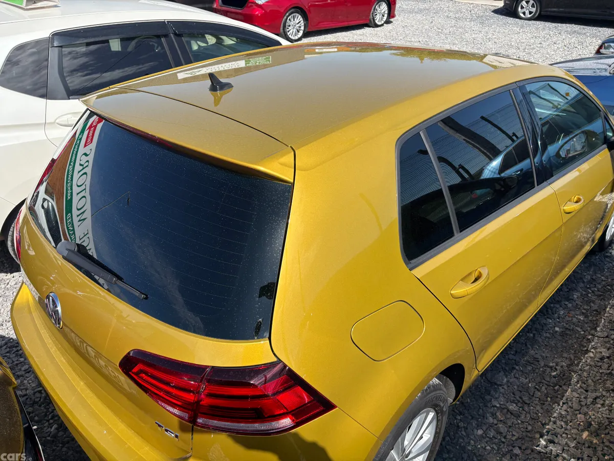 Volkswagen Golf Hatchback, Petrol, 2017, Gold