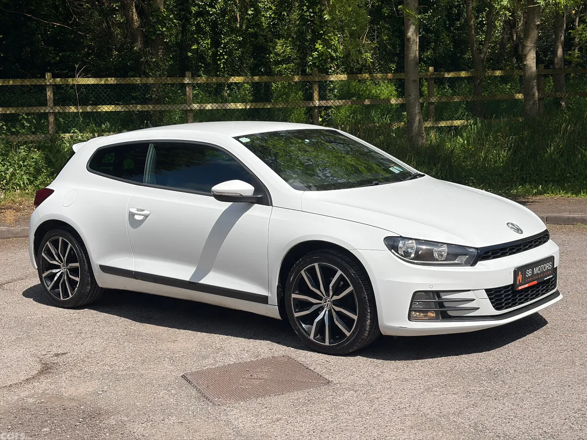 Volkswagen Scirocco Coupe, Diesel, 2015, White