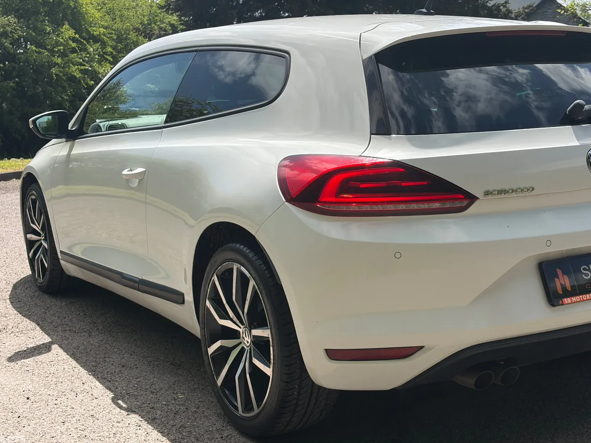 Volkswagen Scirocco Coupe, Diesel, 2015, White
