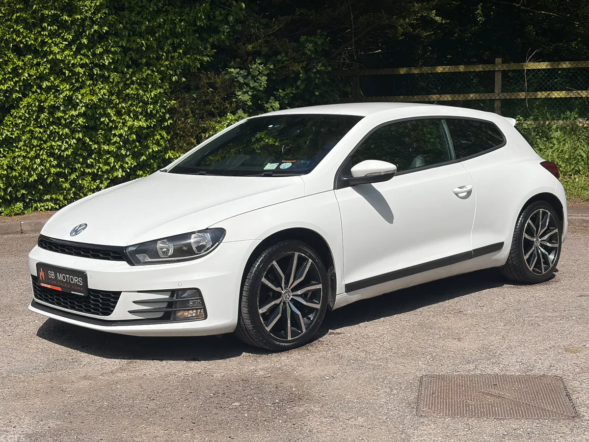 Volkswagen Scirocco Coupe, Diesel, 2015, White