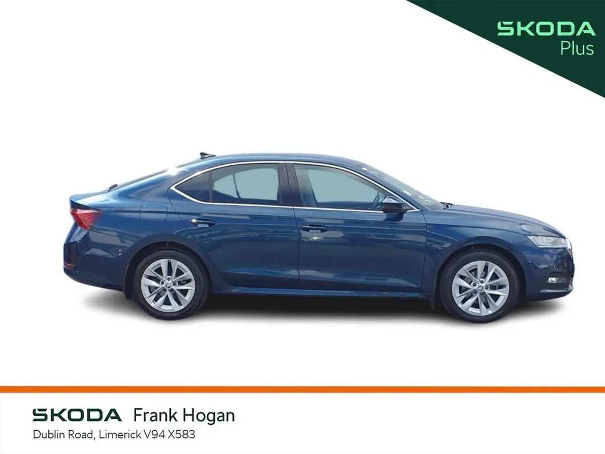 Skoda Octavia Saloon, Diesel, 2023, Blue