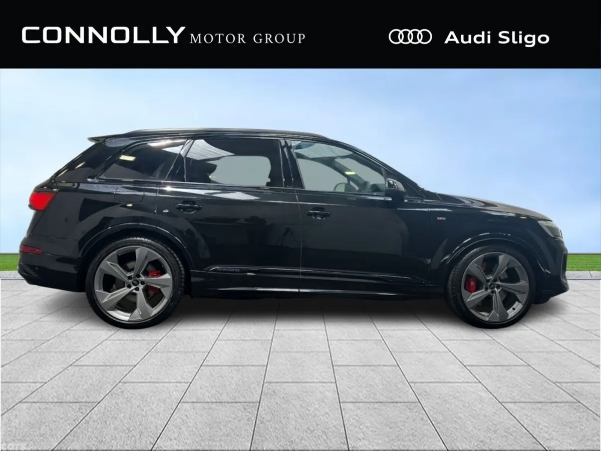 Audi Q7 SUV, Petrol Plug-in Hybrid, 2027, Black