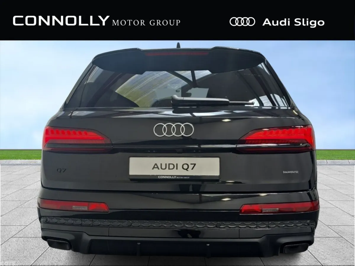 Audi Q7 SUV, Petrol Plug-in Hybrid, 2027, Black