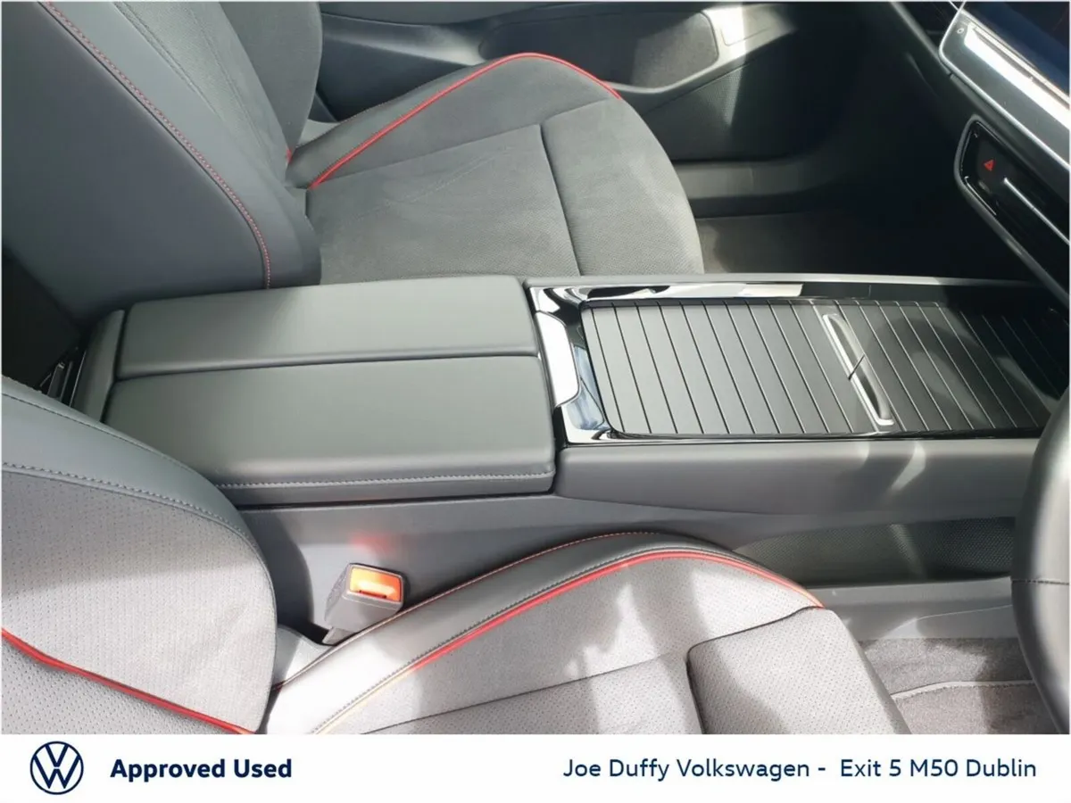 Volkswagen ID.7 Hatchback, Electric, 2026, Blue