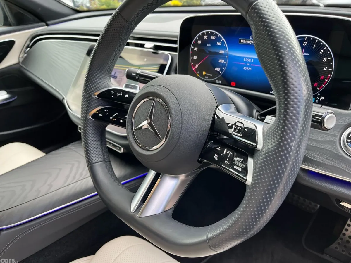 Mercedes-Benz E-Class Saloon, Diesel Plug-in Hybrid, 2025, Black