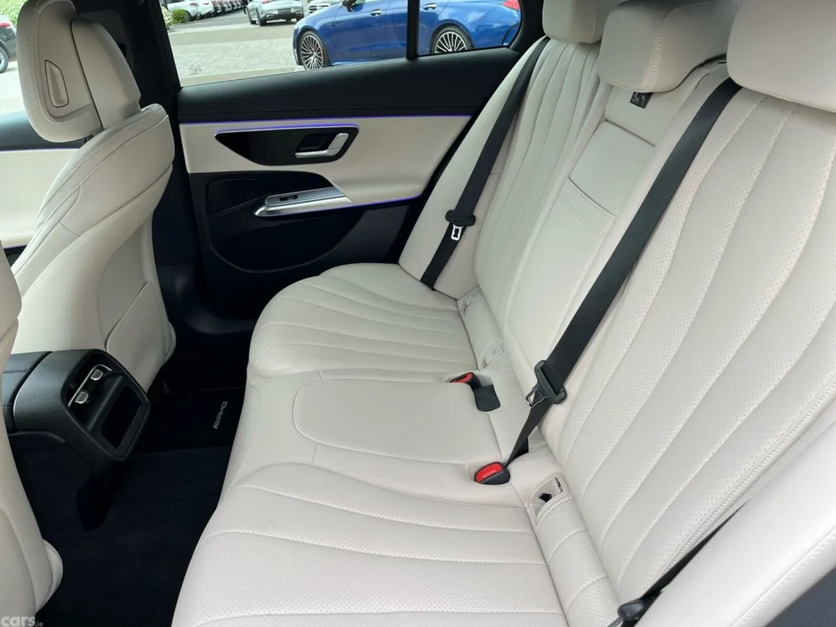 Mercedes-Benz E-Class Saloon, Diesel Plug-in Hybrid, 2025, Black
