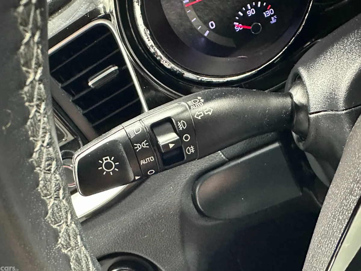 Kia XCeed Hatchback, Diesel, 2021, Blue