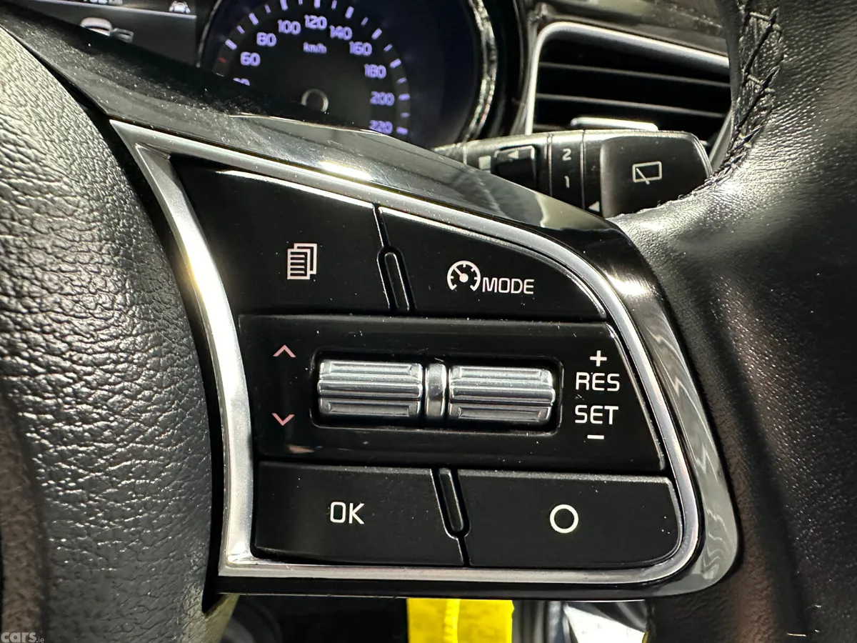 Kia XCeed Hatchback, Diesel, 2021, Blue