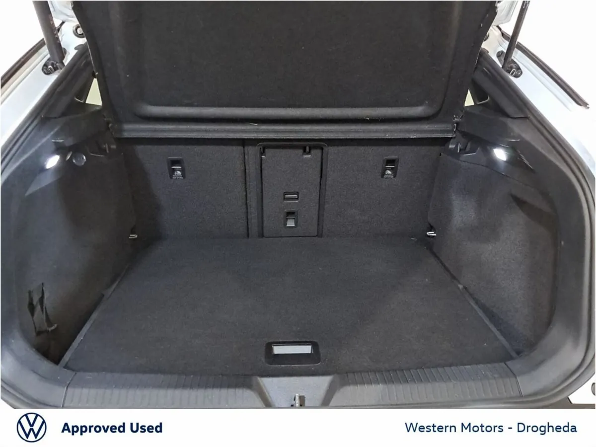 Volkswagen ID.5 SUV, Electric, 2024, White
