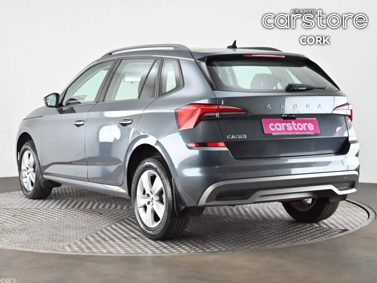 Skoda Kamiq Hatchback, Petrol, 2021, Grey