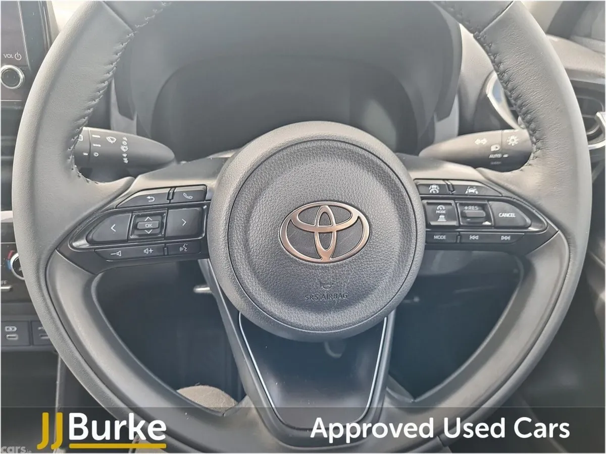 Toyota Yaris Hatchback, Petrol, 2024, Black