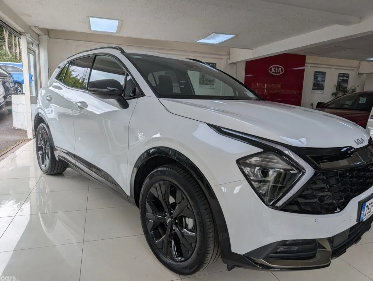 Kia Sportage SUV, Petrol Plug-in Hybrid, 2025, White