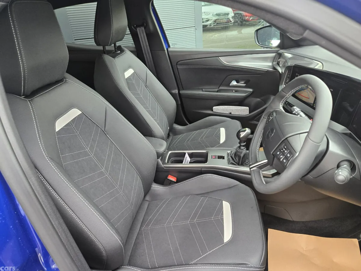 Opel Mokka SUV, Petrol, 2026, Blue