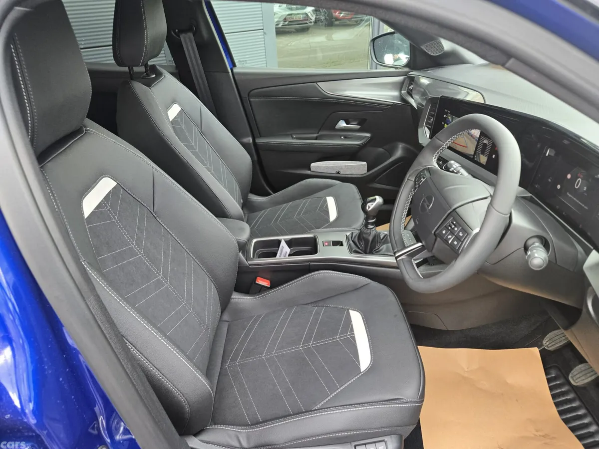 Opel Mokka SUV, Petrol, 2026, Blue