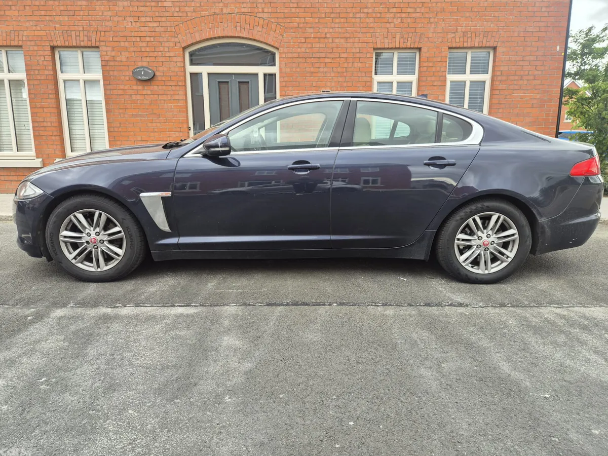 Jaguar XF Saloon, Diesel, 2014, Blue