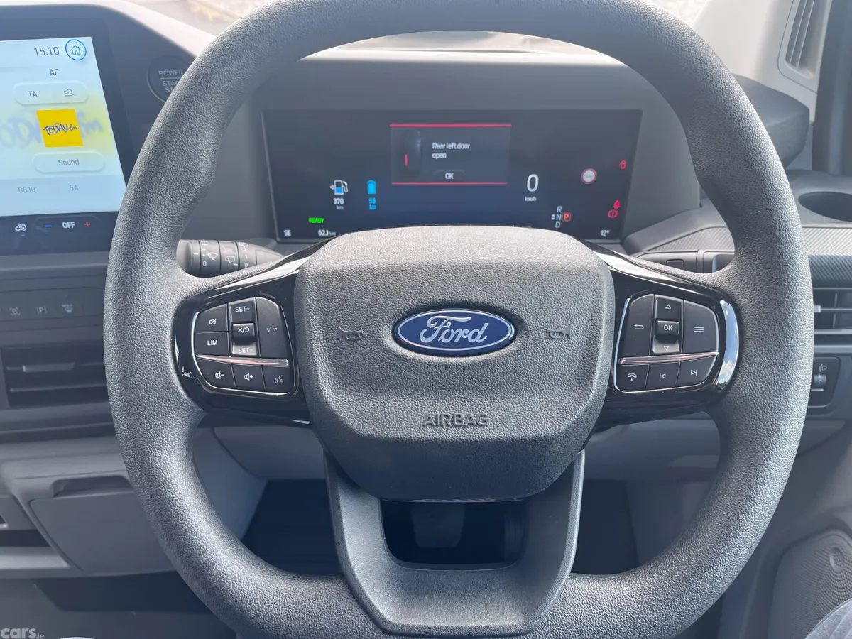 Ford Tourneo Custom MPV, Petrol Plug-in Hybrid, 2027, Grey