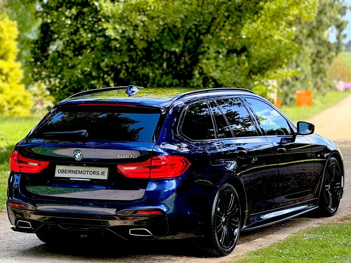 BMW 5-Series Estate, Diesel, 2019, Blue