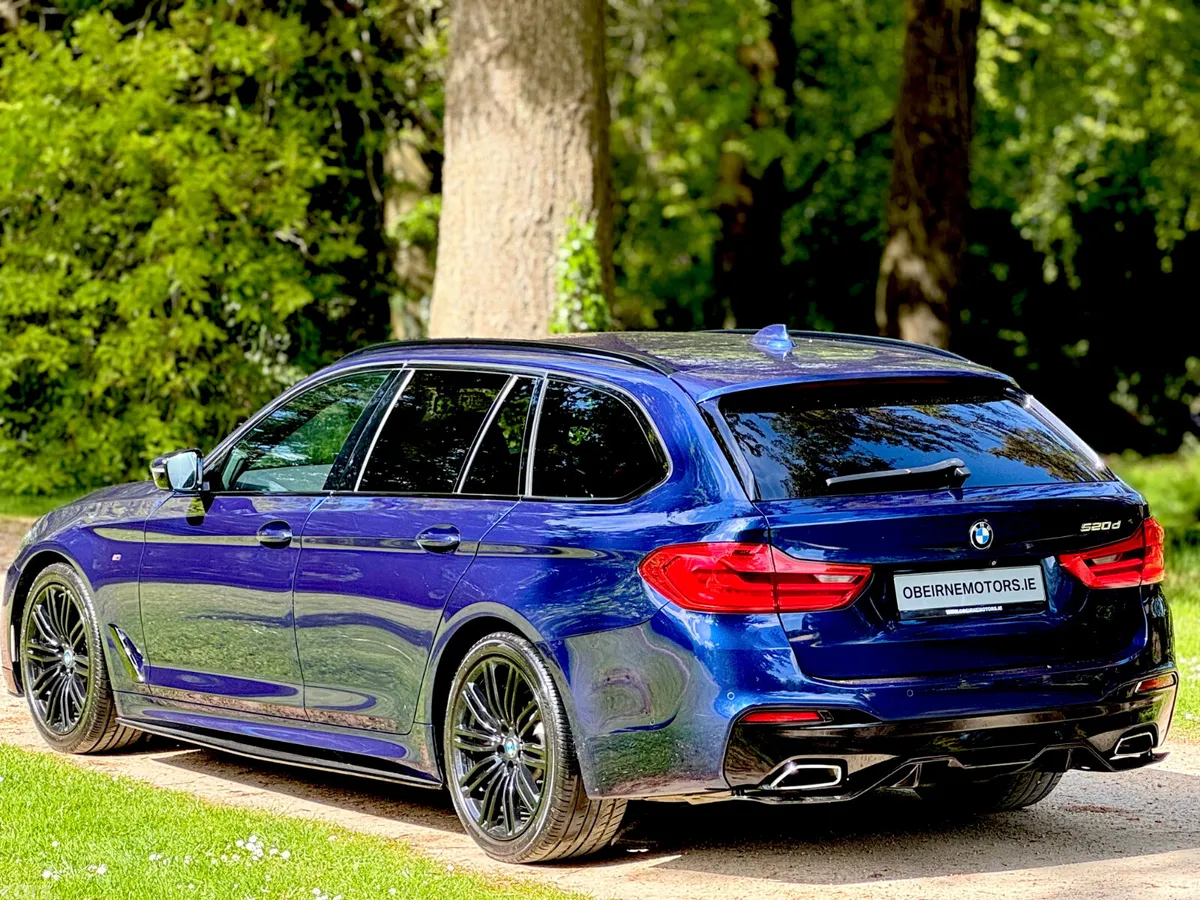 BMW 5-Series Estate, Diesel, 2019, Blue