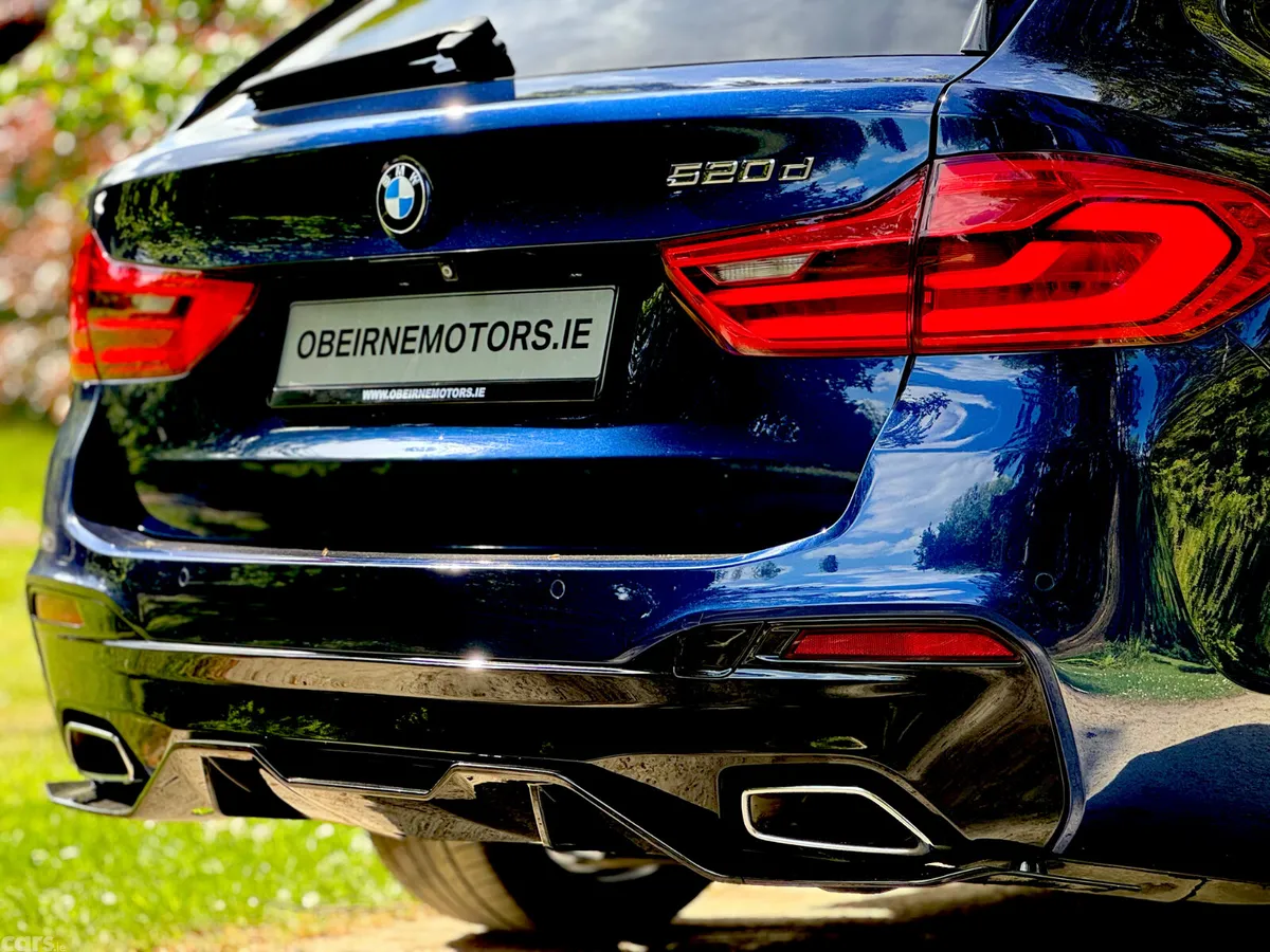 BMW 5-Series Estate, Diesel, 2019, Blue