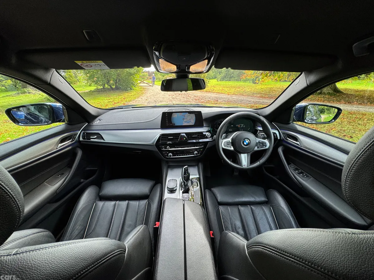 BMW 5-Series Estate, Diesel, 2019, Blue