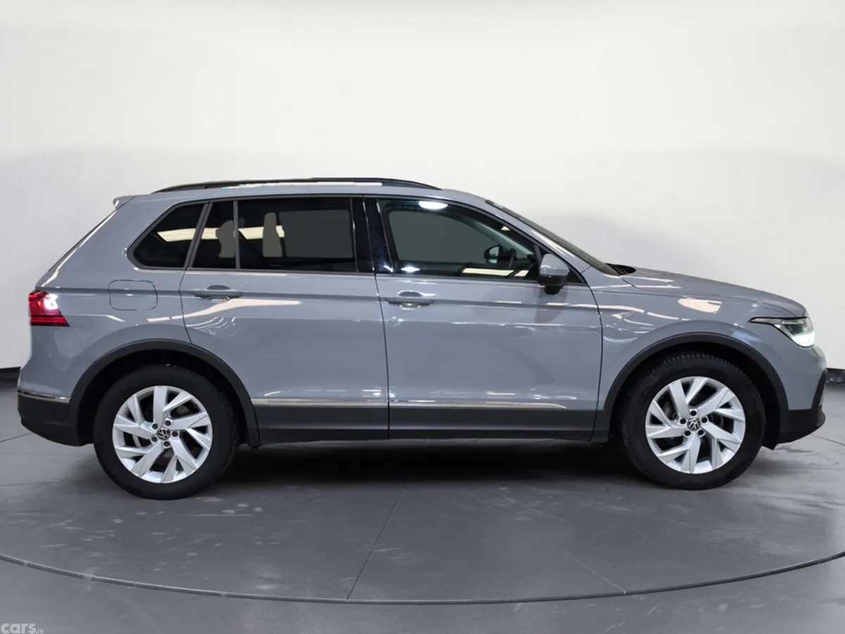 Volkswagen Tiguan Estate, Diesel, 2022, Grey