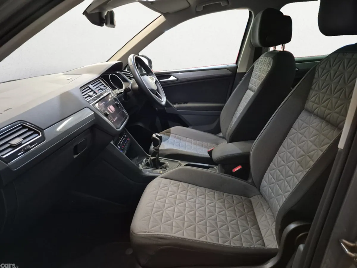 Volkswagen Tiguan Estate, Diesel, 2022, Grey