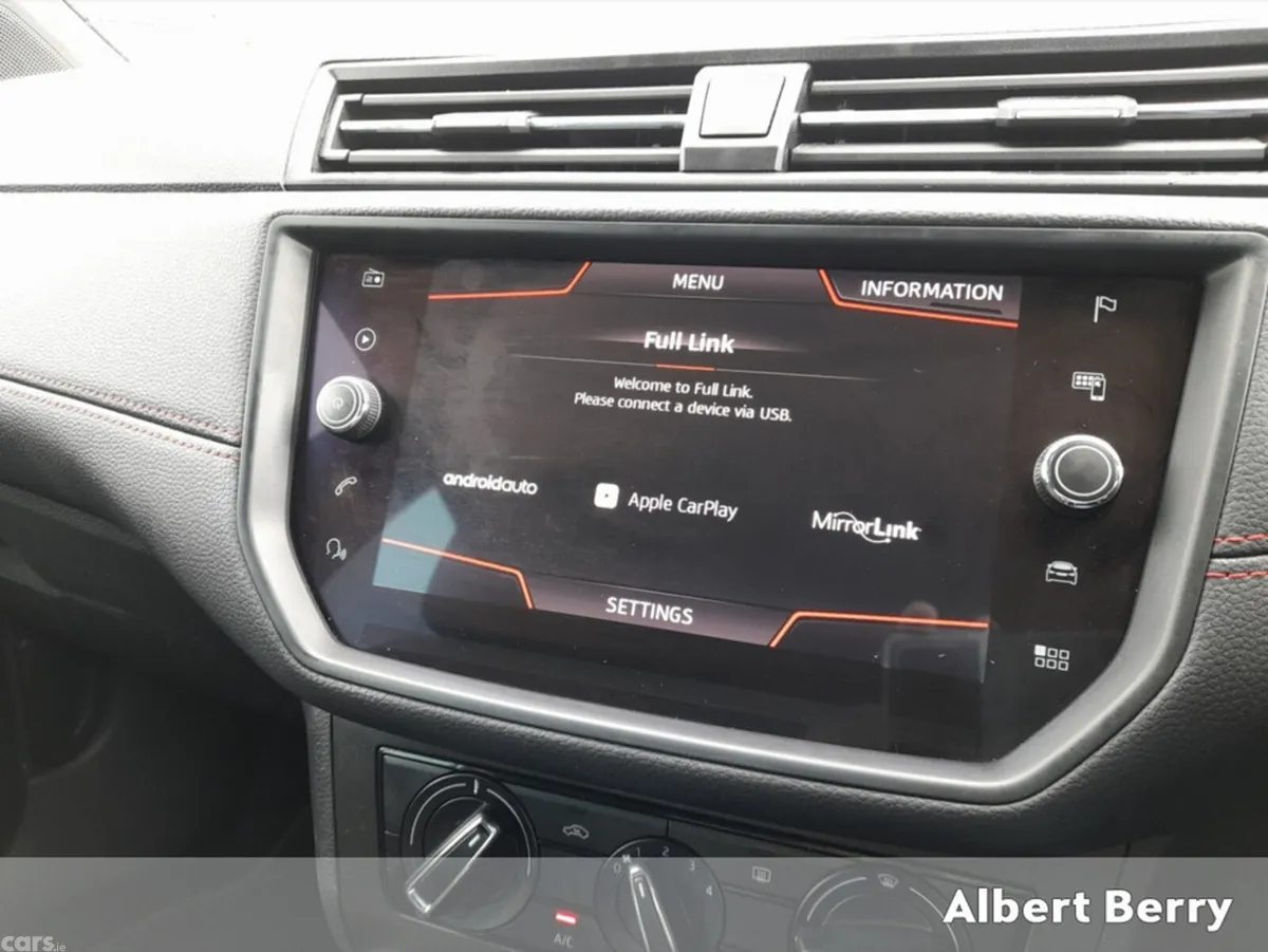 SEAT Arona Hatchback, Petrol, 2020, Grey