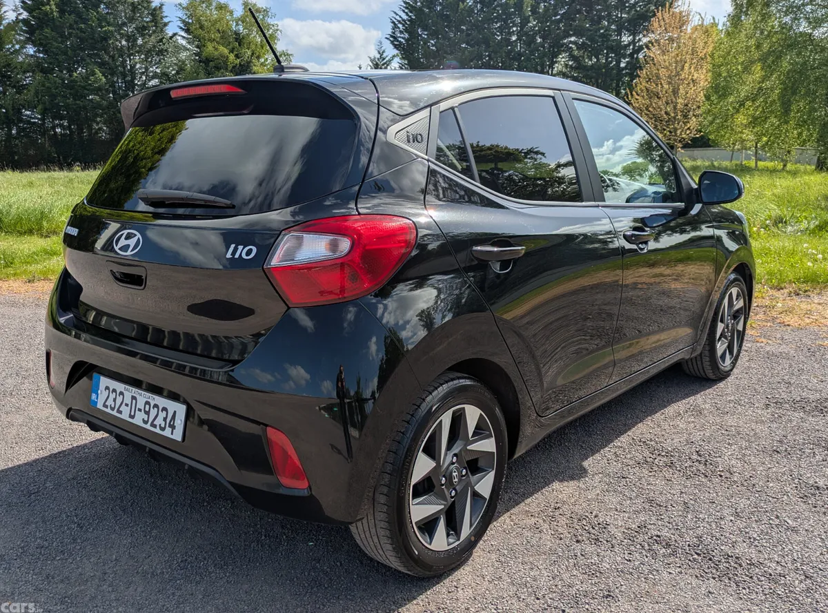 Hyundai i10 Hatchback, Petrol, 2023, Black