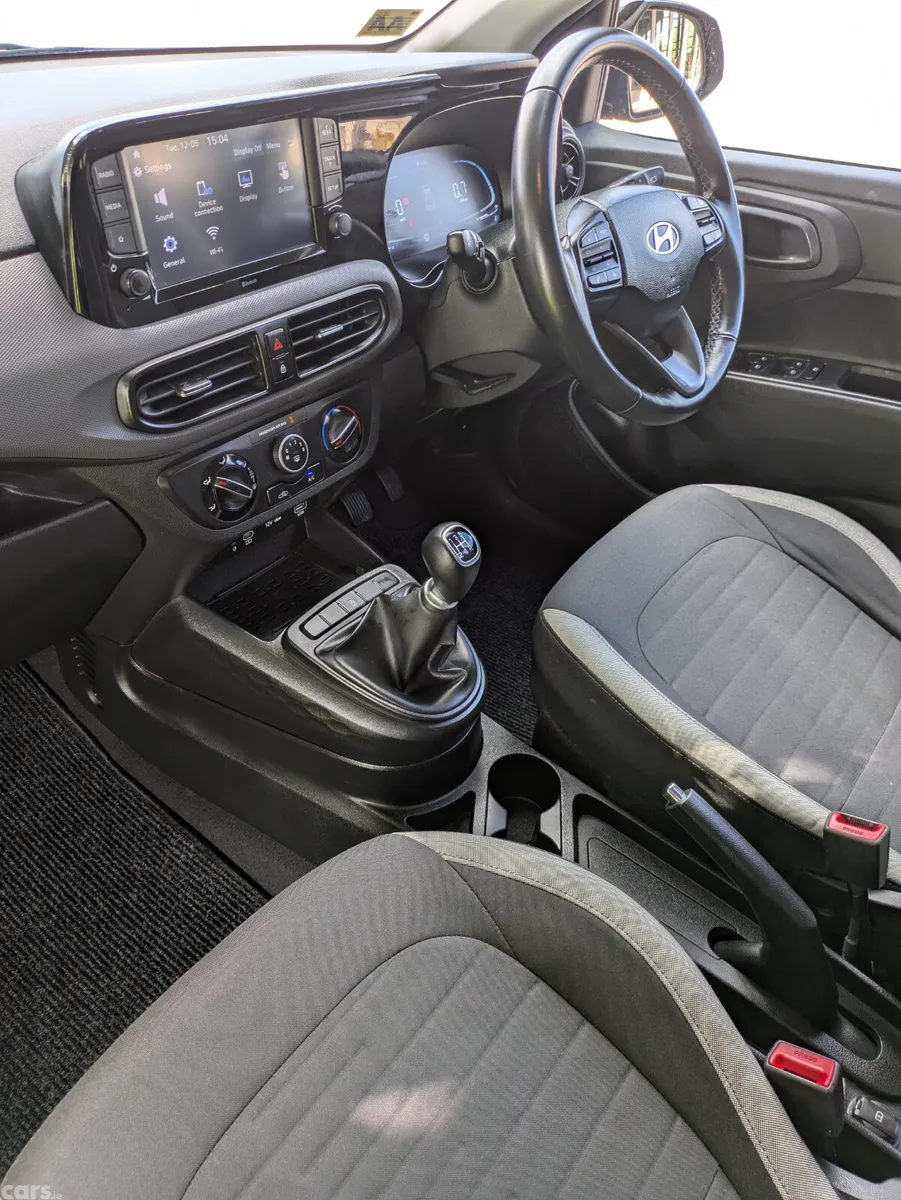 Hyundai i10 Hatchback, Petrol, 2023, Black