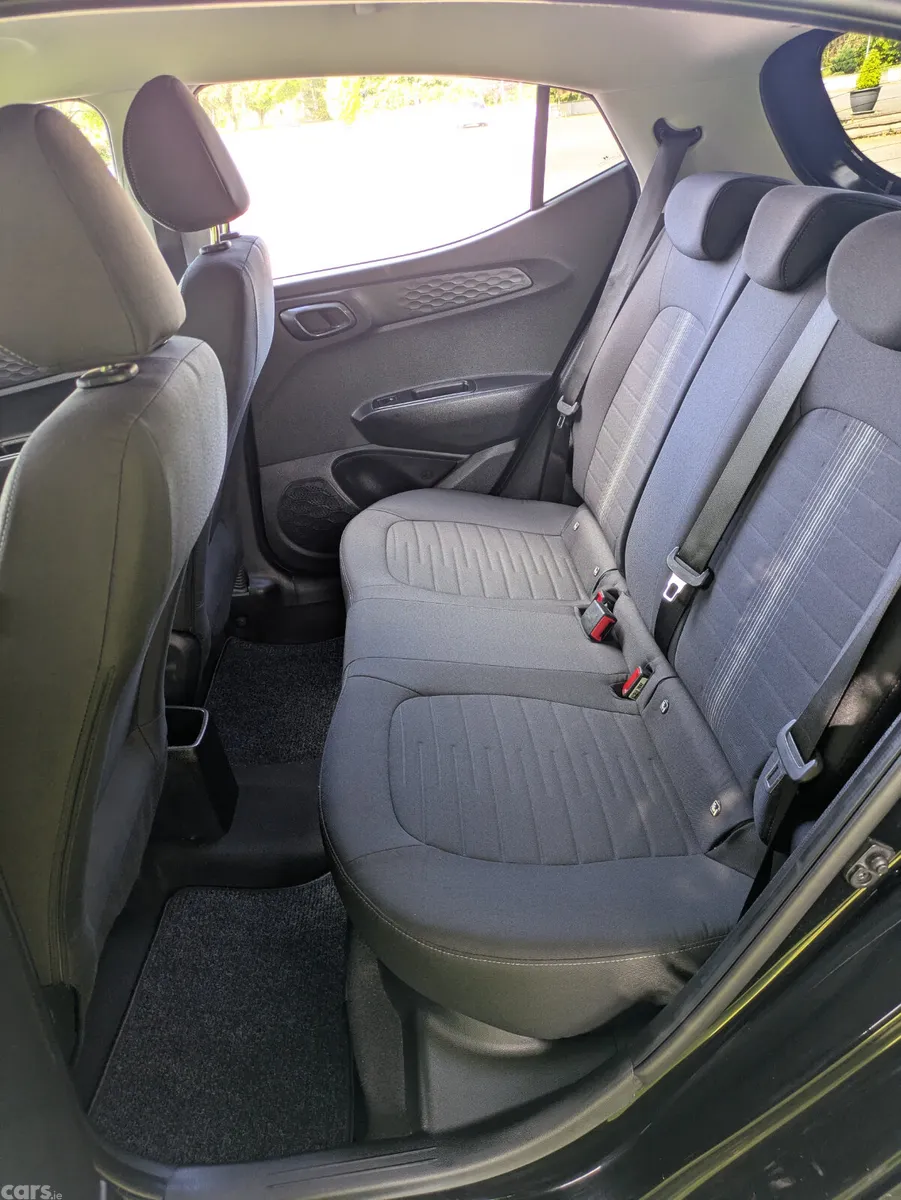 Hyundai i10 Hatchback, Petrol, 2023, Black