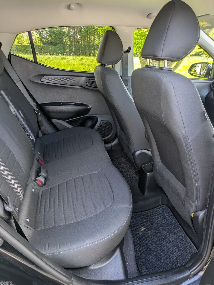Hyundai i10 Hatchback, Petrol, 2023, Black