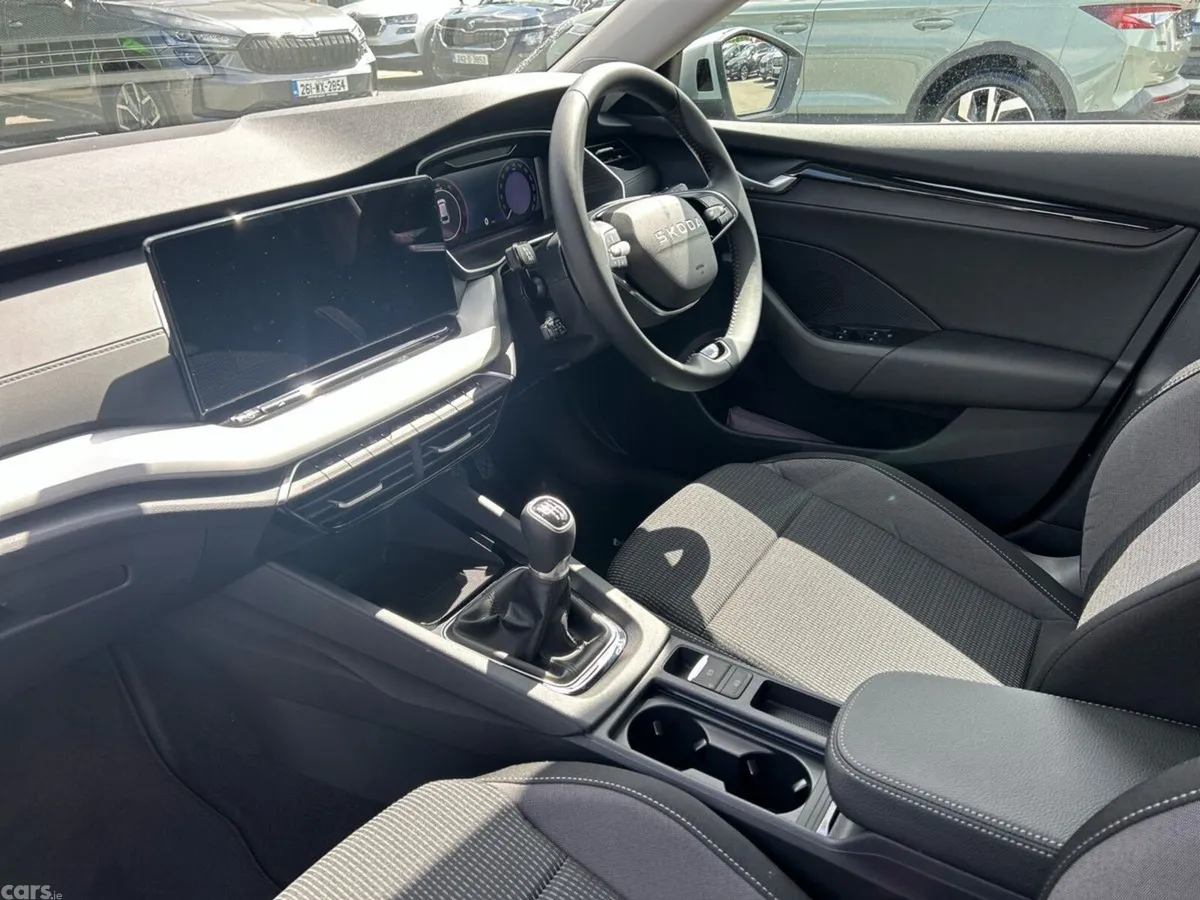 Skoda Octavia Estate, Diesel, 2026, Silver