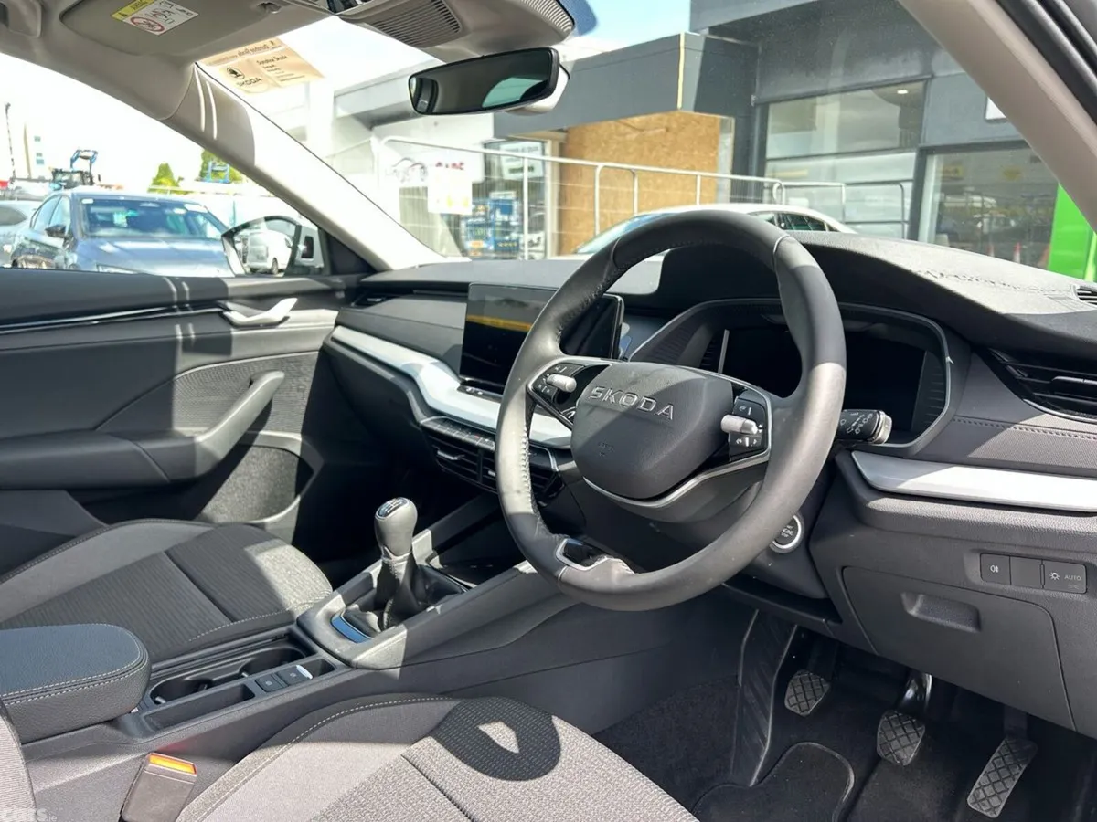 Skoda Octavia Estate, Diesel, 2026, Silver